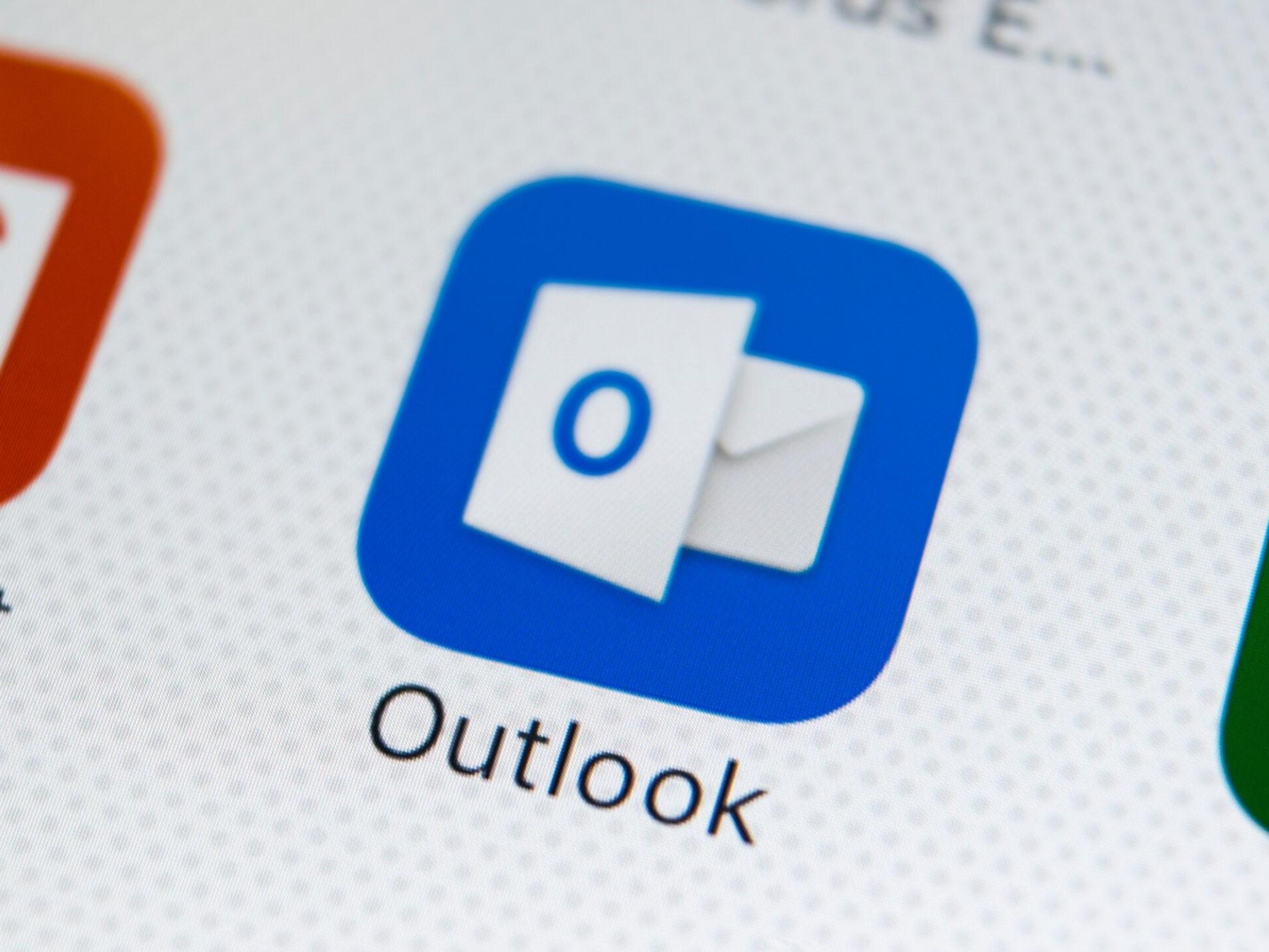 Un error de Microsoft Outlook impide ver o escribir un correo electrónico  en todo el mundo | Todo Digital Apps