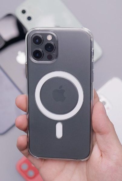 Apple presenta una batería portátil que se adhiere magnéticamente al iPhone  12