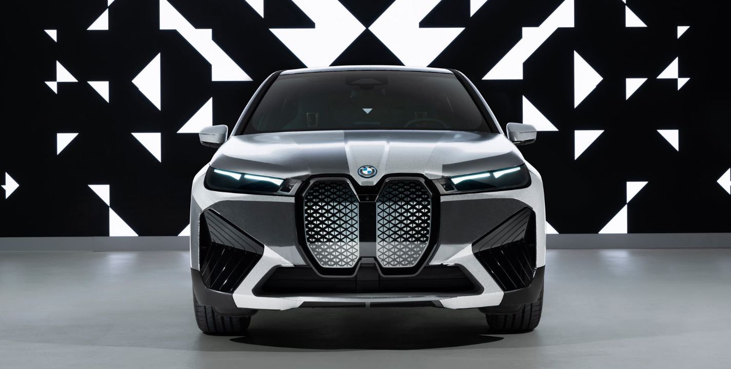 BMW presenta su auto que cambia de color con una app