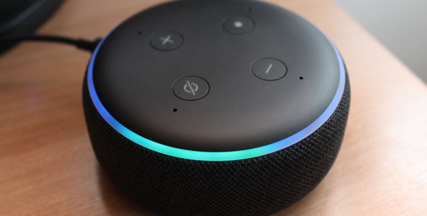 Amazon permitirá usar la voz de amigos y familiares fallecidos en Alexa