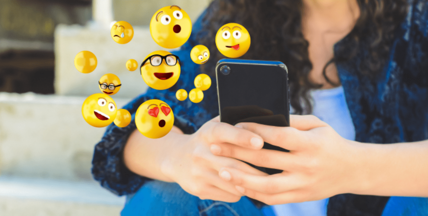 Así es como podrás reaccionar con cualquier emoji en WhatsApp.